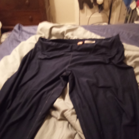 Shirt pants and leggings - Picture 5 of 17